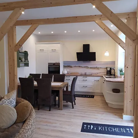 Im Erdgeschoss In Der Altstadt Von Apartament